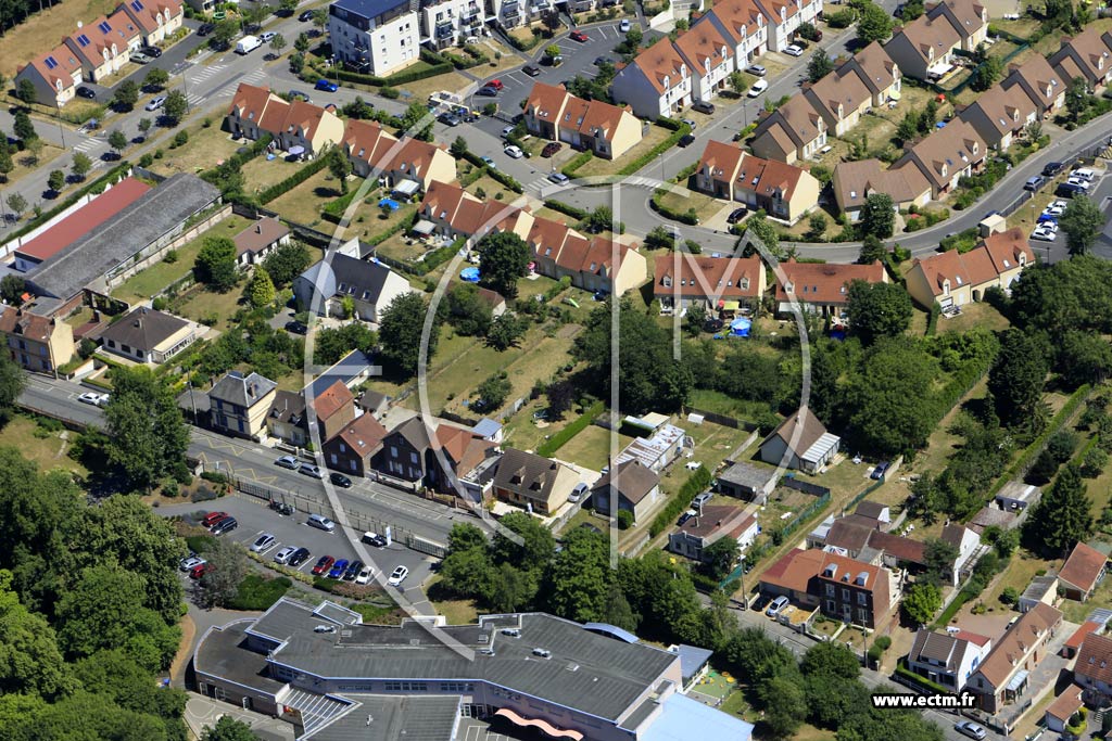 Photo arienne de Beauvais (les Rigallois)