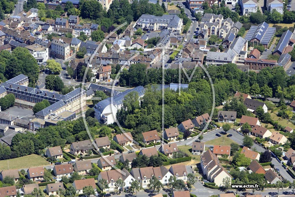 Photo arienne de Beauvais (les Rigallois)