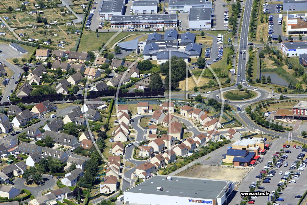 Photo arienne de Beauvais (Manoury)