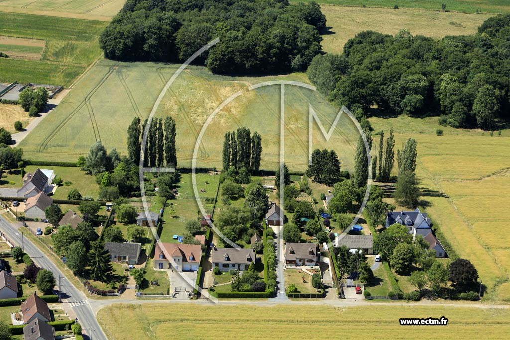 Photo arienne de Saint-Martin-le-Nud (le Grand Courtil)