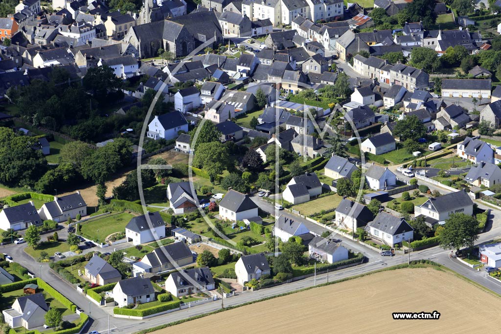 Photo arienne de Noyal-Pontivy