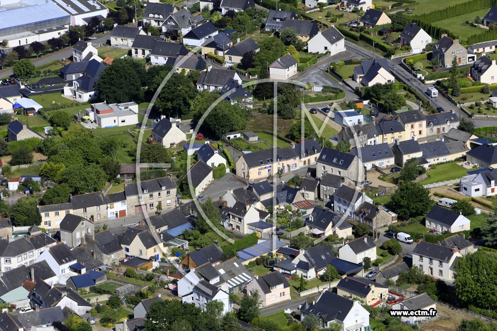 Photo arienne de Noyal-Pontivy
