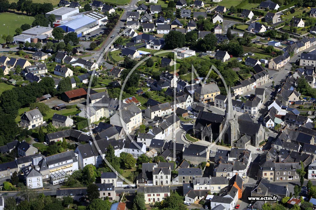 Photo arienne de Noyal-Pontivy