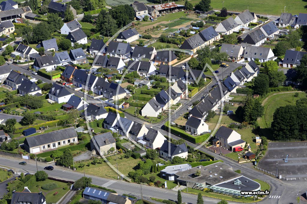 Photo arienne de Noyal-Pontivy