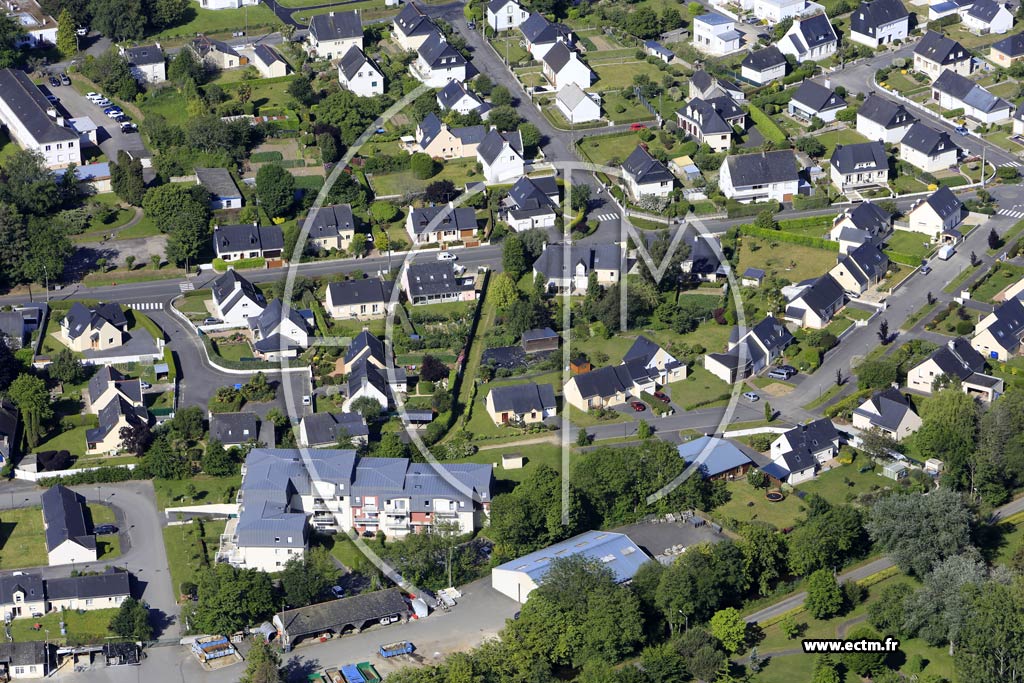 Photo arienne de Pontivy (Kerjalod)