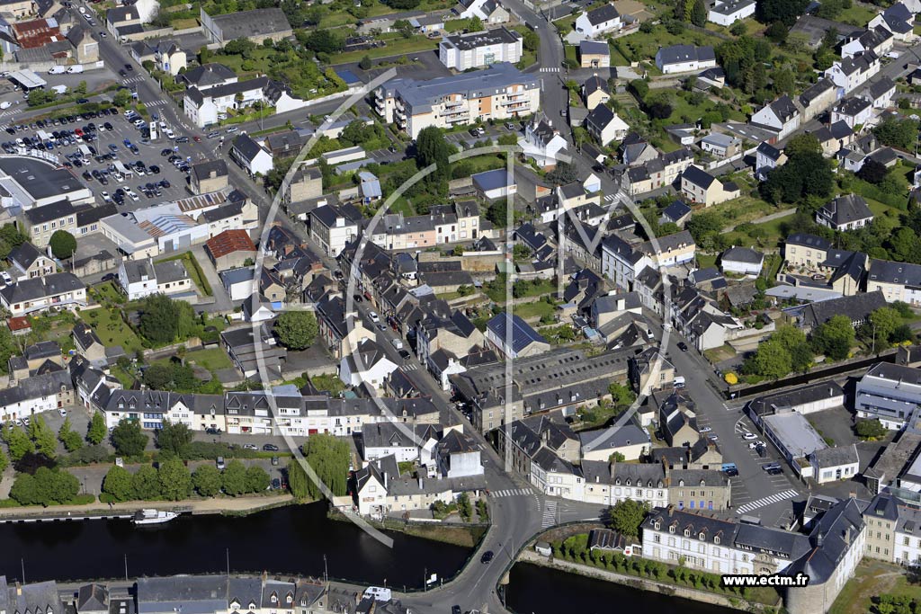 Photo arienne de Pontivy (Kerjalod)