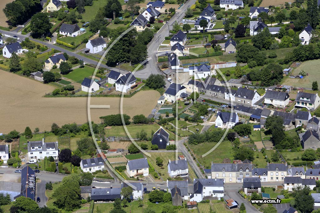 Photo arienne de Saint-Thuriau