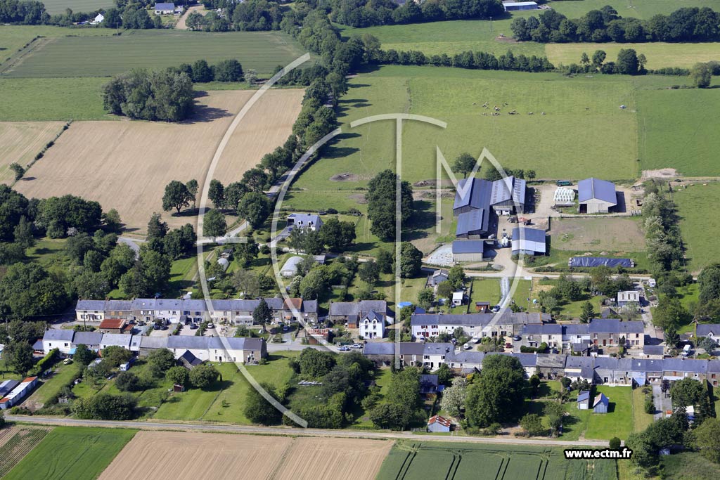 Photo arienne de Saint-Gildas-des-Bois (les Mortiers)