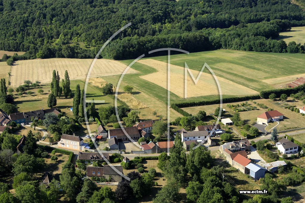 Photo arienne de Les Bordes (Clos Aubry)