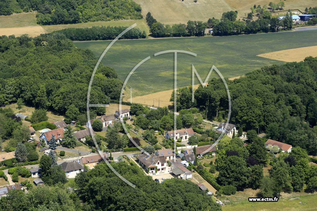 Photo arienne de Paron (les Provendiers)