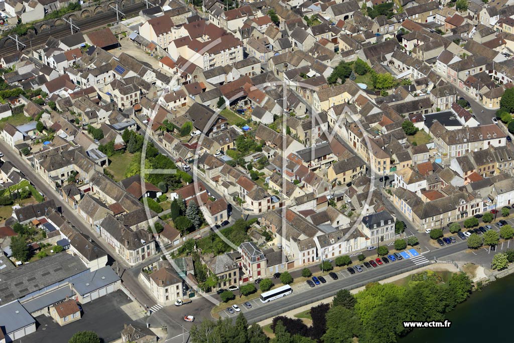 Photo arienne de Pont-sur-Yonne