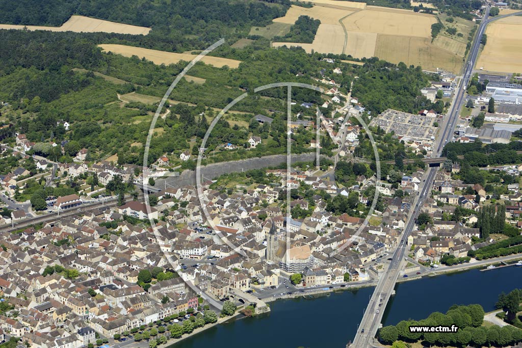 Photo arienne de Pont-sur-Yonne