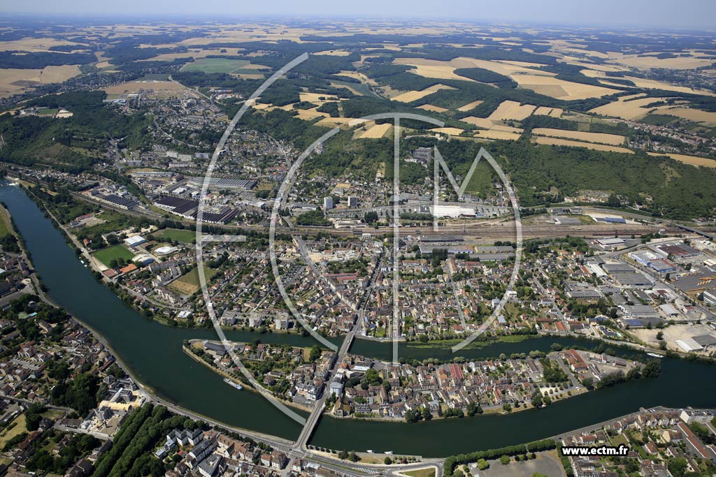 Photo arienne de Sens (Faubourg d'Yonne - l'le d'Yonne)
