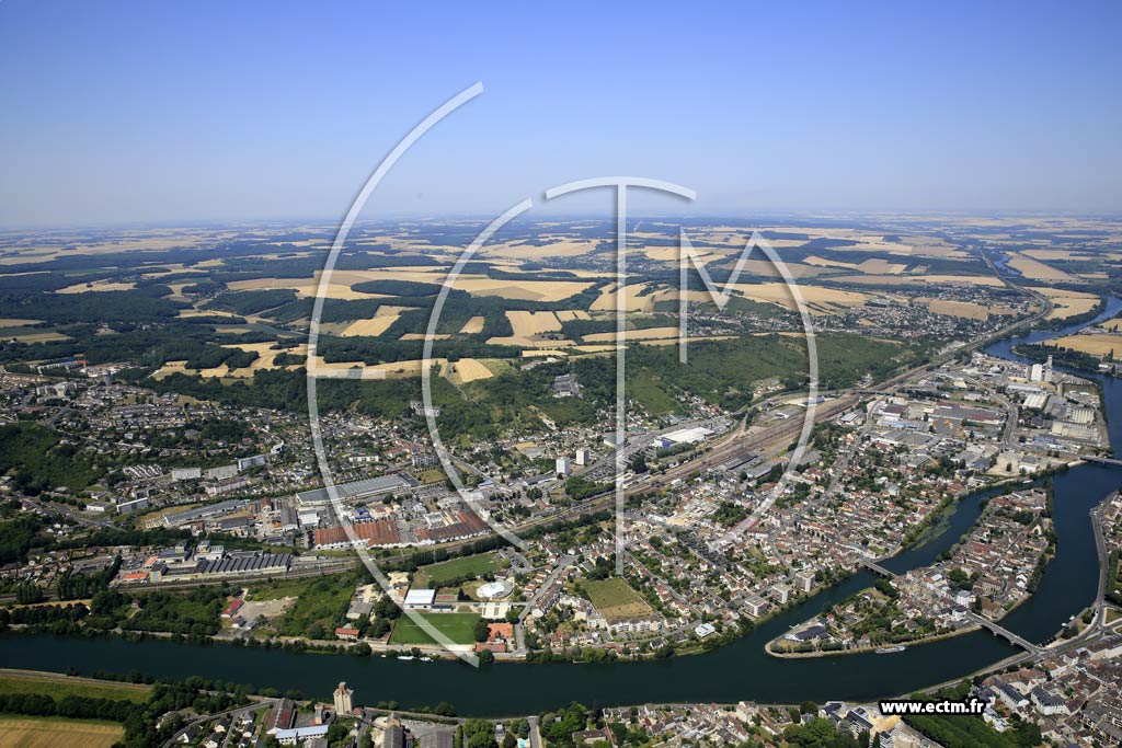 Photo arienne de Sens (Faubourg d'Yonne - l'le d'Yonne)