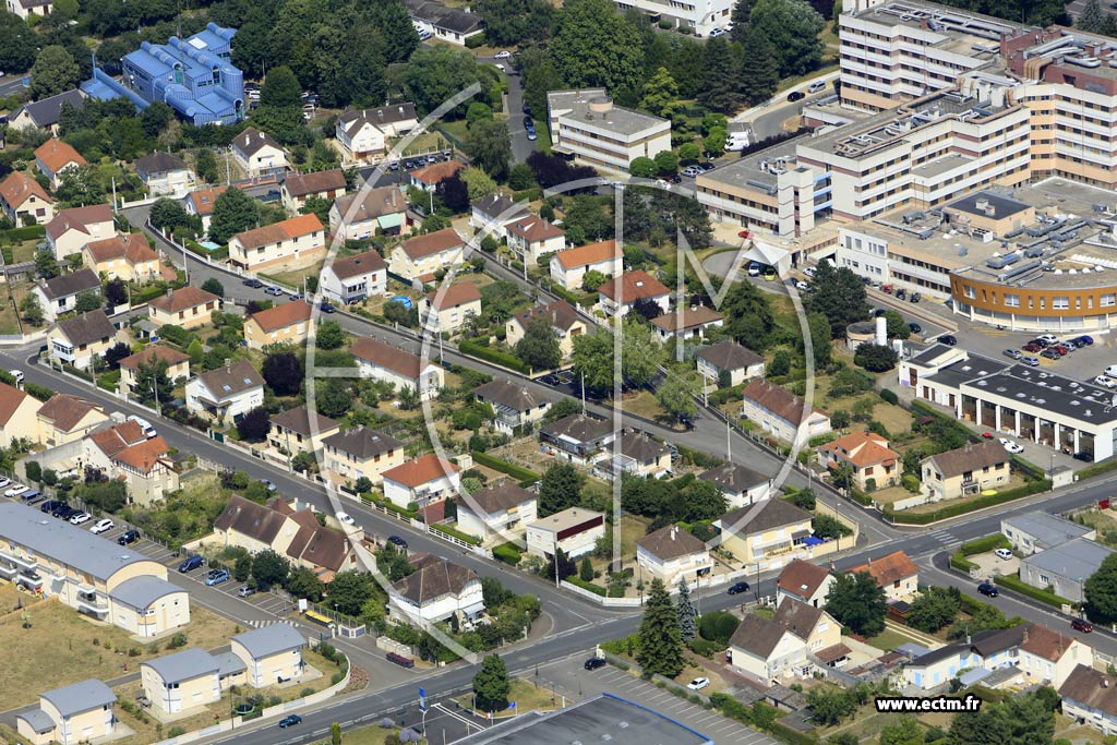 Photo arienne de Sens (la Jolivotte)