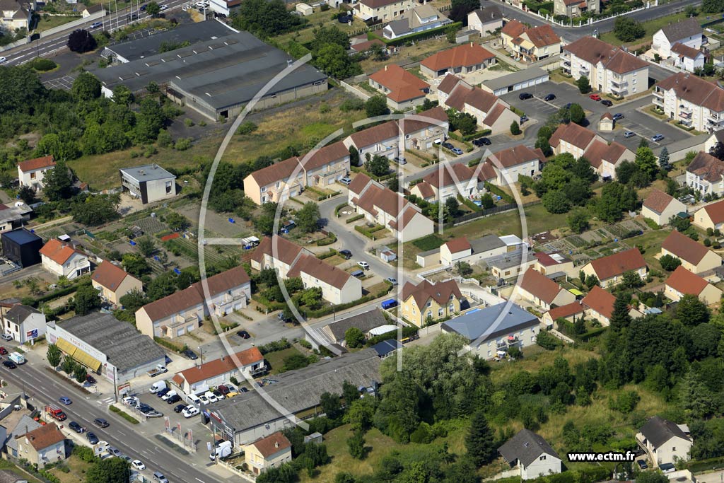 Photo arienne de Sens (la Jolivotte)