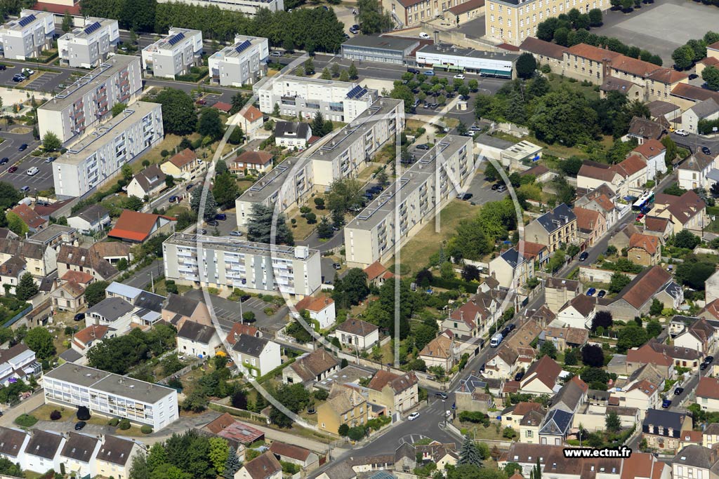 Photo arienne de Sens (les Arnes)