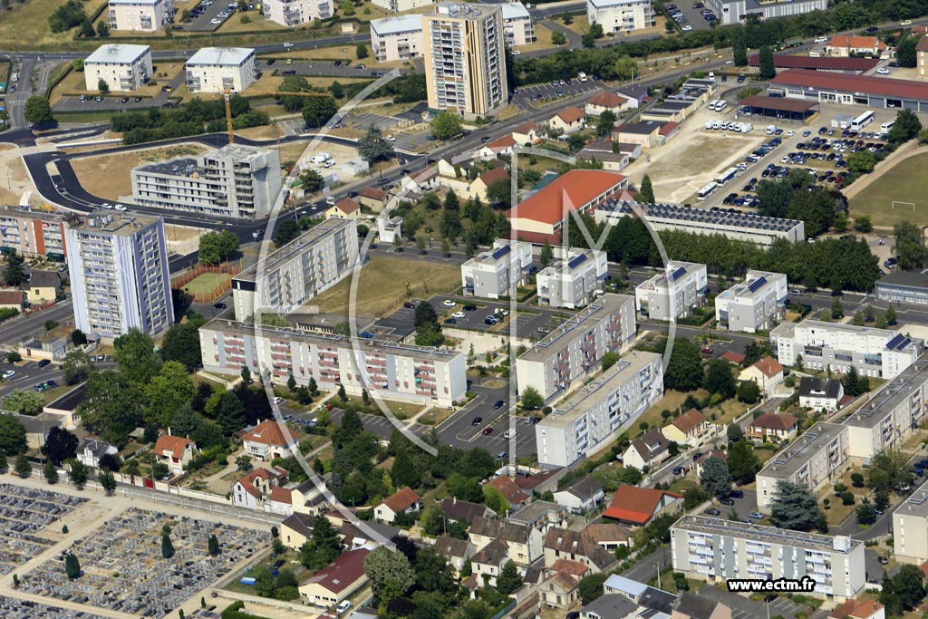 Photo arienne de Sens (les Arnes)