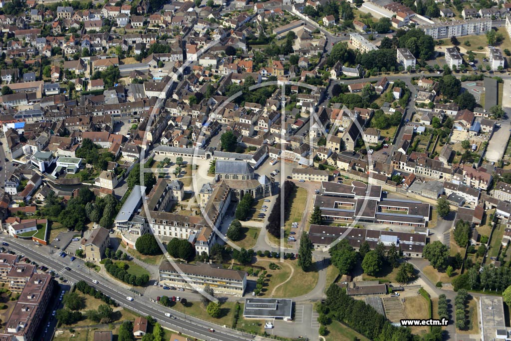 Photo arienne de Sens (les Arnes)
