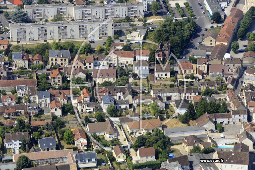 Photo arienne de Sens (les Arnes)