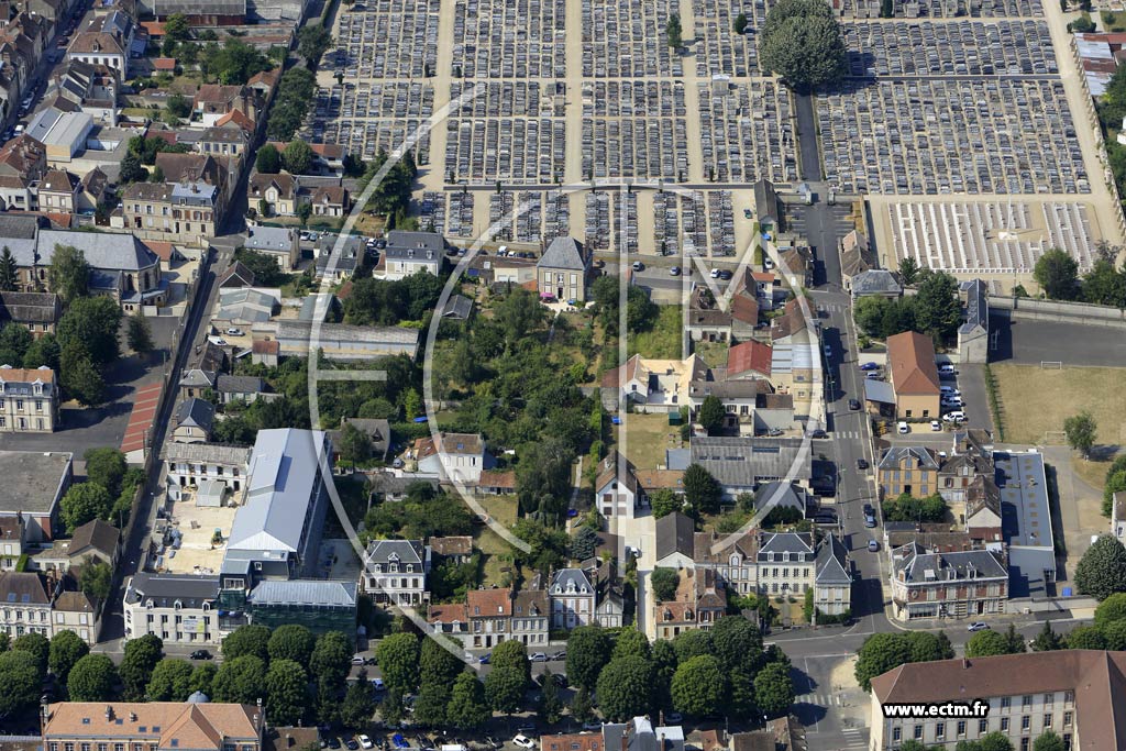 Photo arienne de Sens (les Arnes)