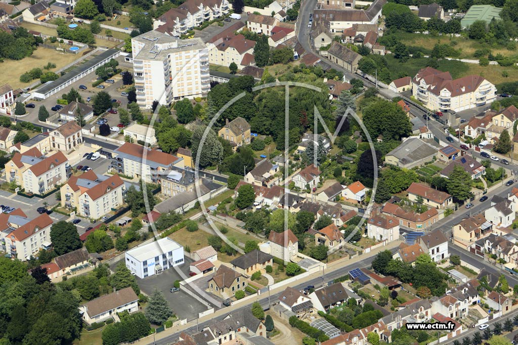 Photo arienne de Sens (Saint-Paul)