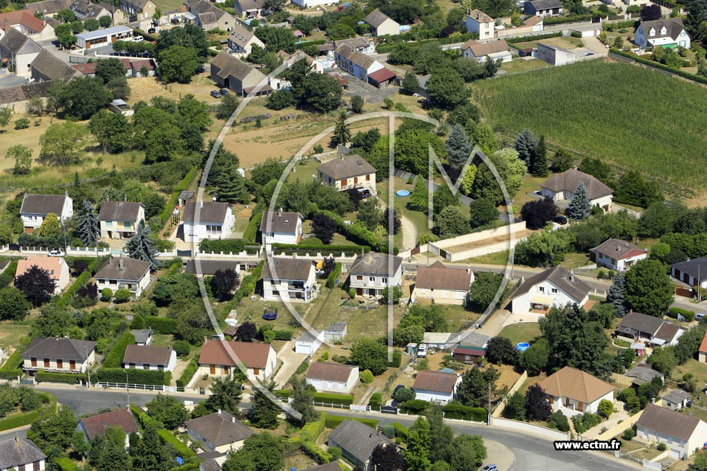 Photo arienne de Villeblevin (les Portes de Bourgogne)