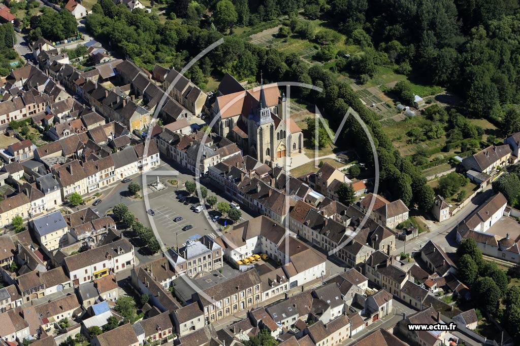 Photo arienne de Villeneuve-l'Archevque