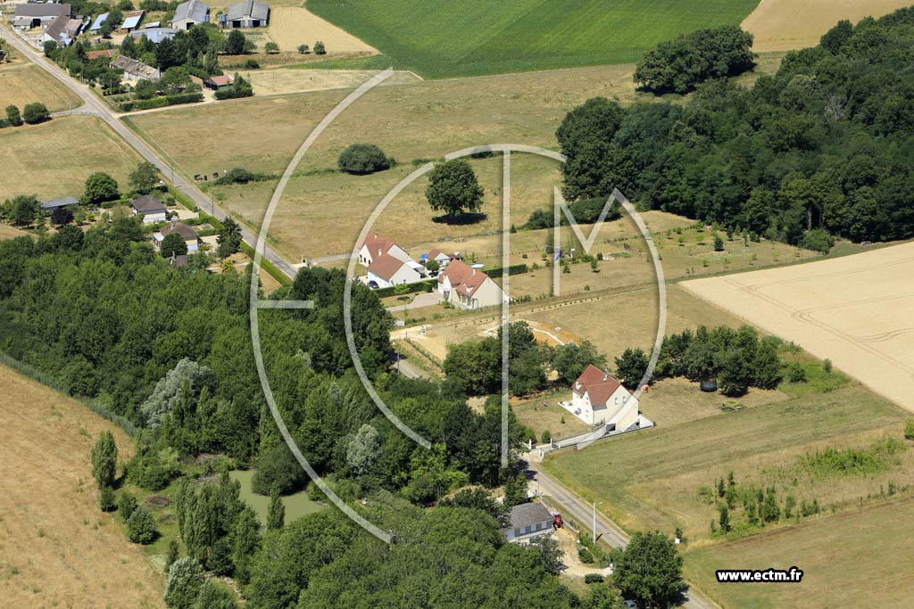 Photo arienne de Villeneuve-la-Dondagre