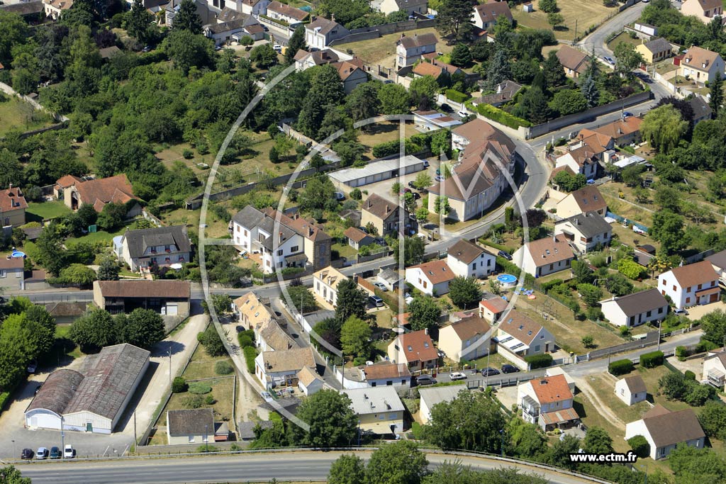 Photo arienne de Villeneuve-la-Guyard (les Buttes)