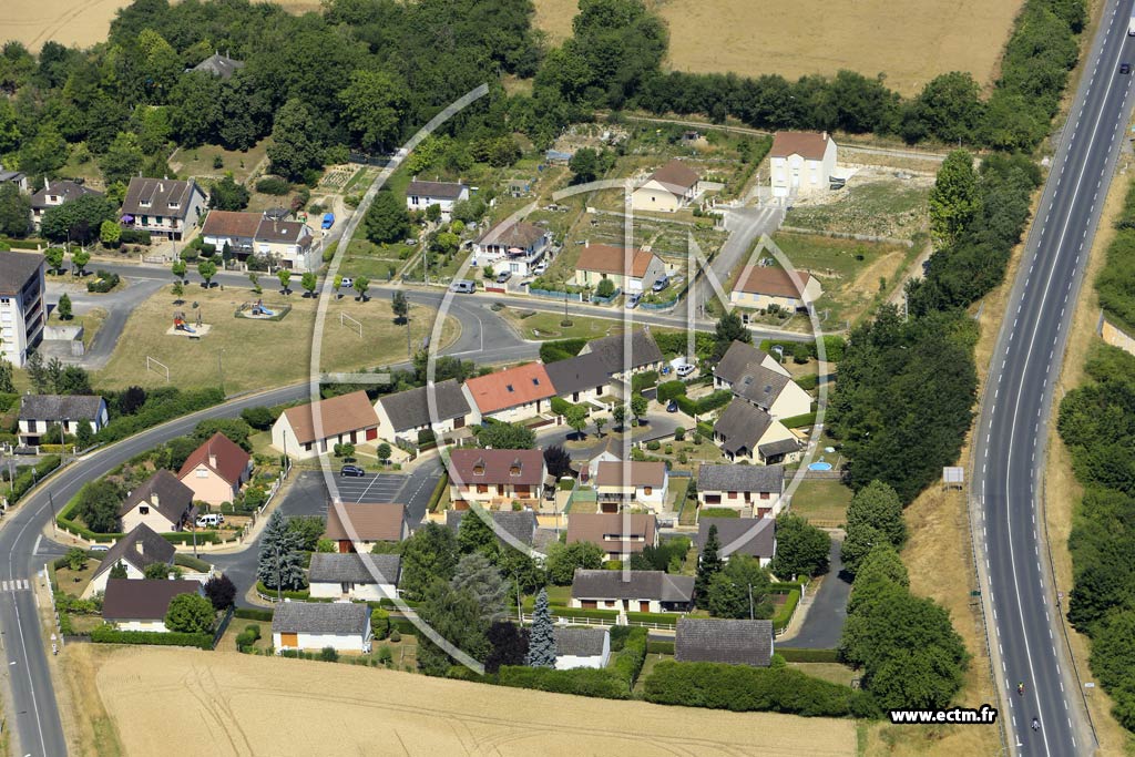 Photo arienne de Villeneuve-la-Guyard (les Cerisiers)