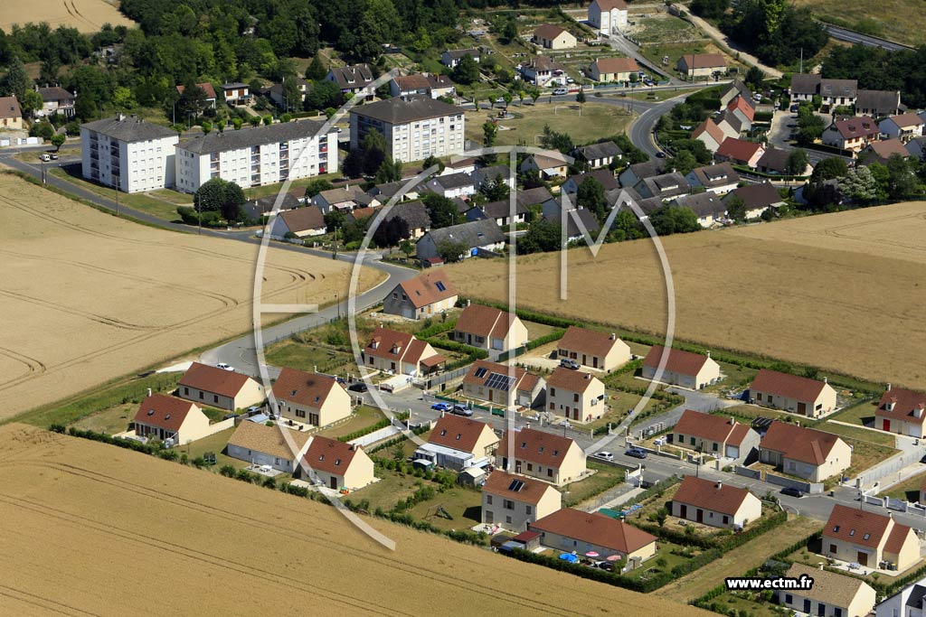 Photo arienne de Villeneuve-la-Guyard (les Cerisiers)