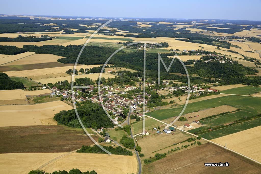 Photo arienne de Villeneuve-sur-Yonne (Beaujard)