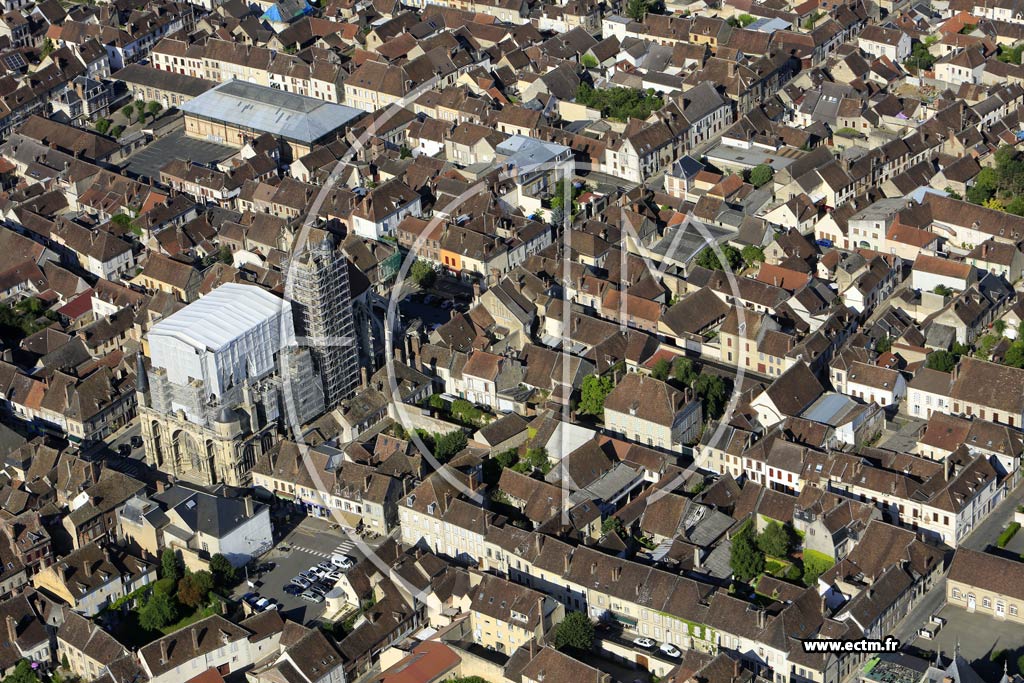 Photo arienne de Villeneuve-sur-Yonne (Centre)