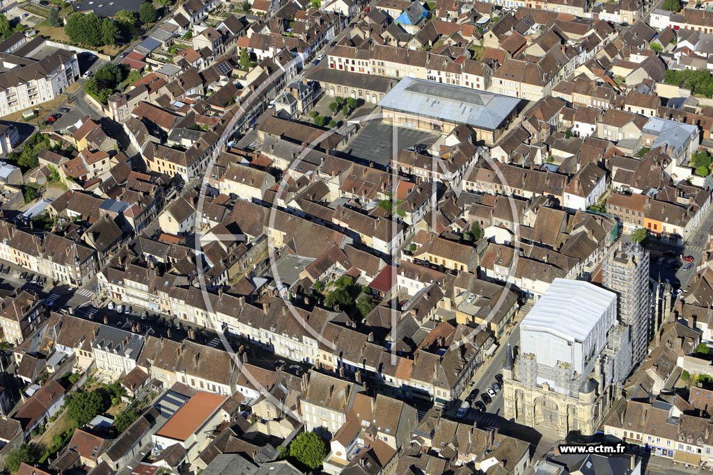Photo arienne de Villeneuve-sur-Yonne (Centre)