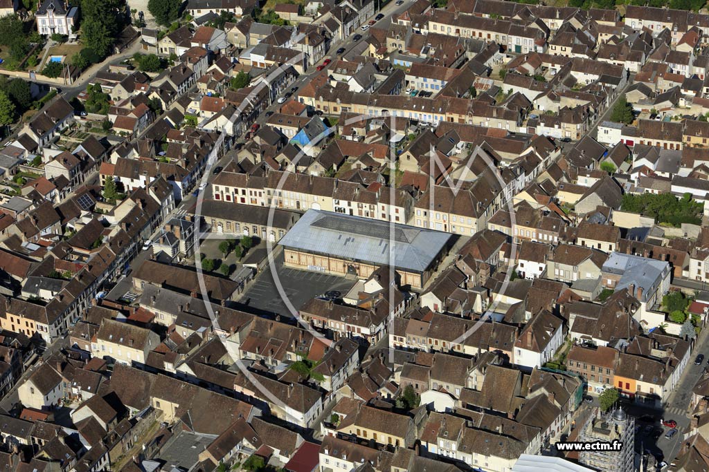 Photo arienne de Villeneuve-sur-Yonne (Centre)