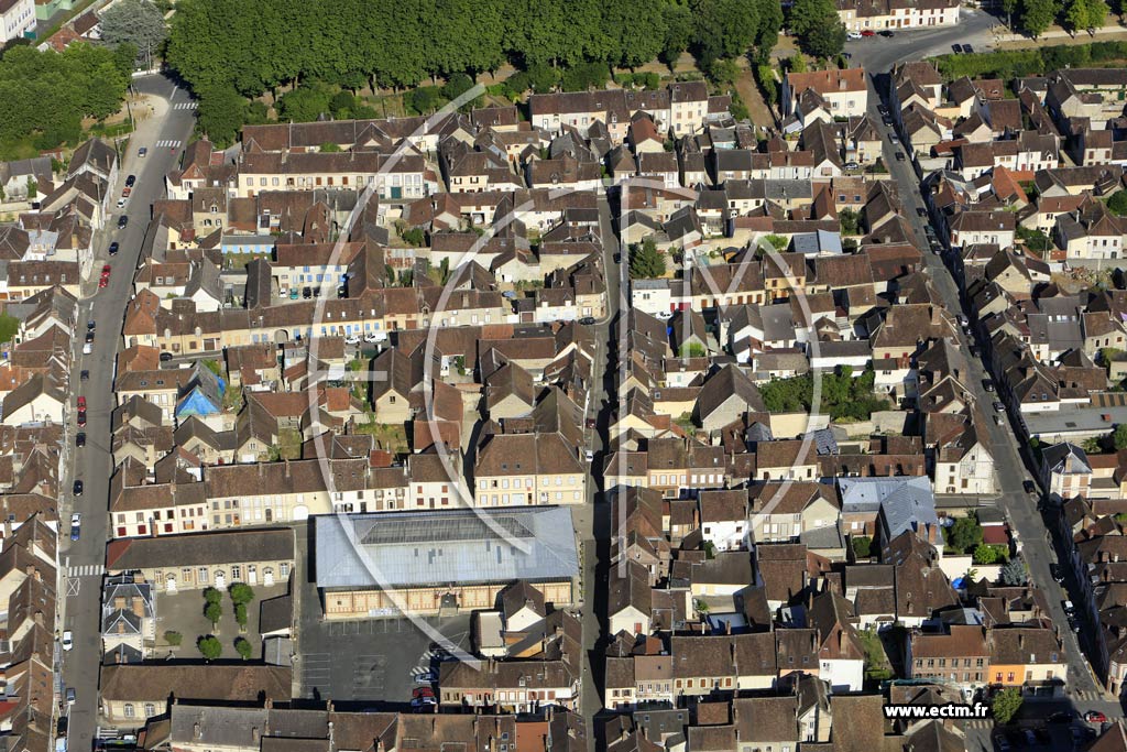 Photo arienne de Villeneuve-sur-Yonne (Centre)