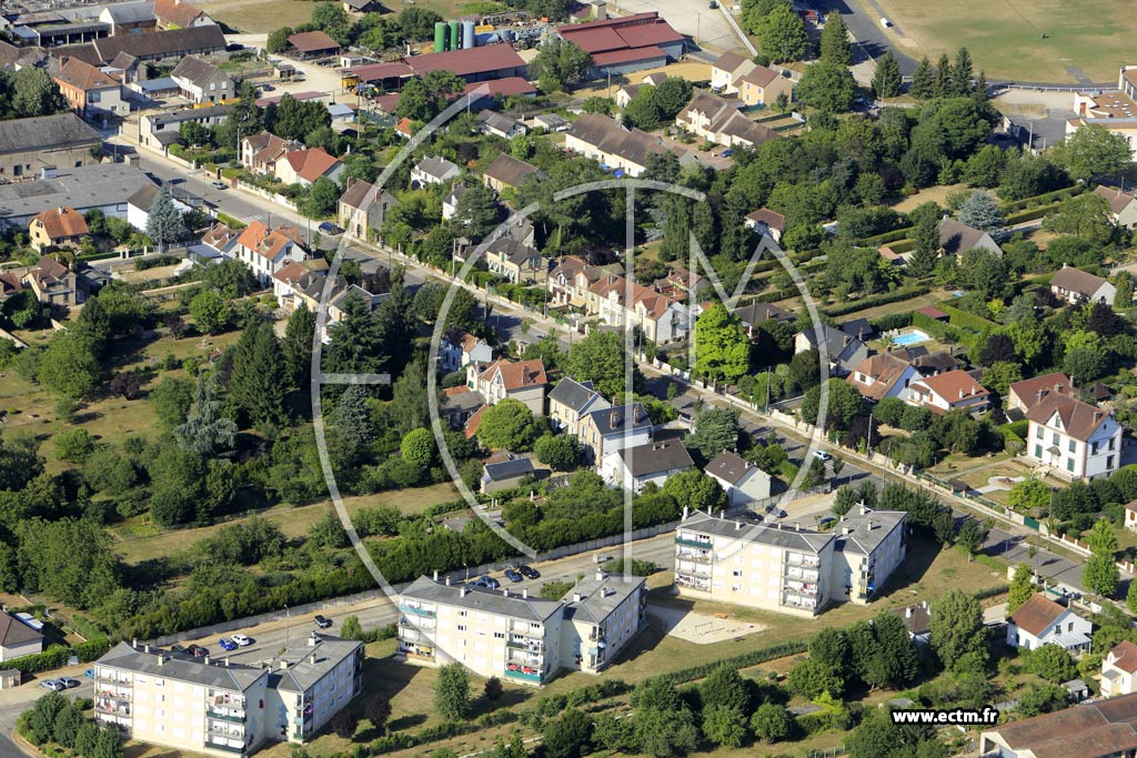 Photo arienne de Villeneuve-sur-Yonne (les griselles)