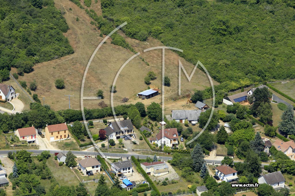 Photo arienne de Villeneuve-sur-Yonne (Saint-Laurent)