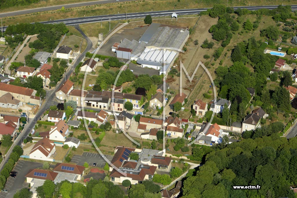 Photo arienne de Villeneuve-sur-Yonne (Saint-Nicolas)