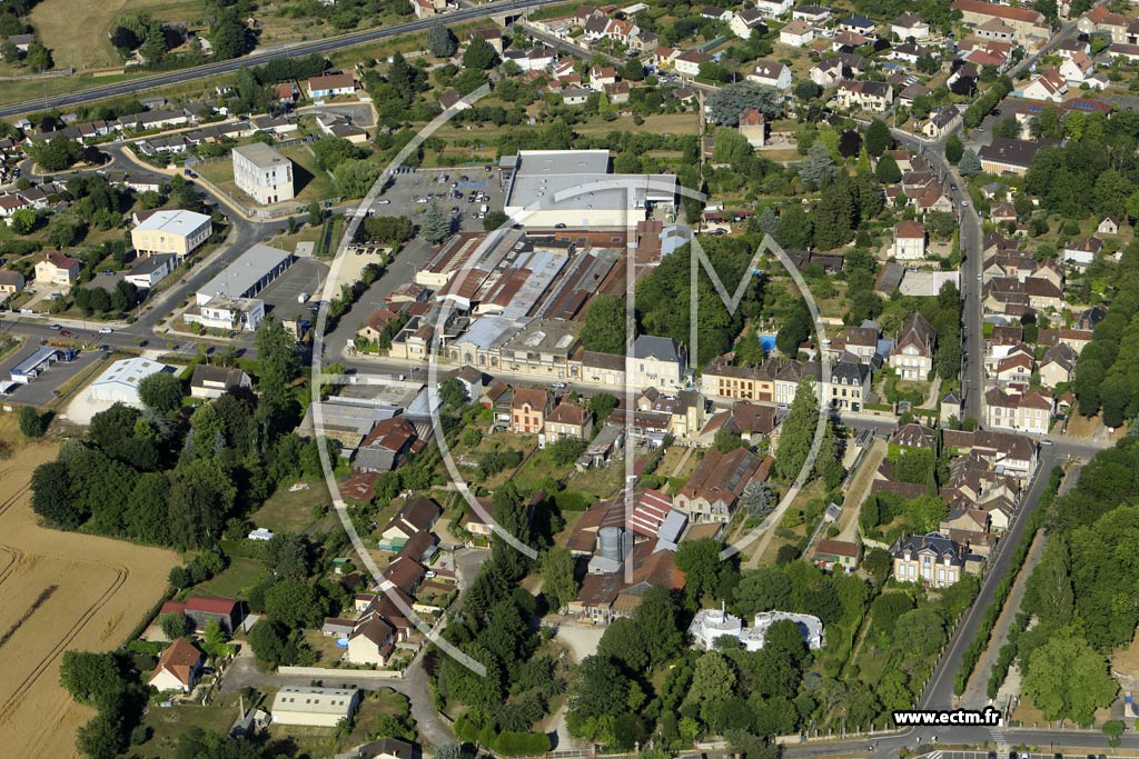 Photo arienne de Villeneuve-sur-Yonne (Saint-Nicolas)