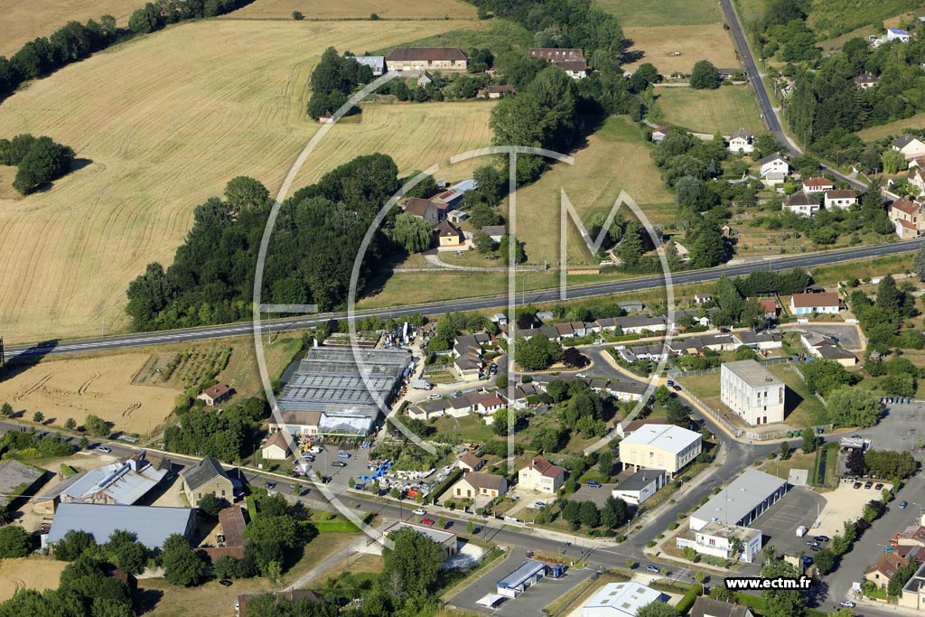 Photo arienne de Villeneuve-sur-Yonne (Saint-Nicolas)