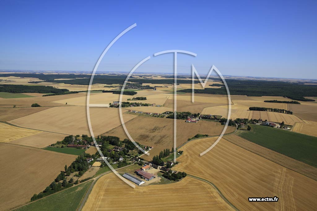 Photo arienne de Voisines (les Basses Bergeries - les Hautes Bergeries)