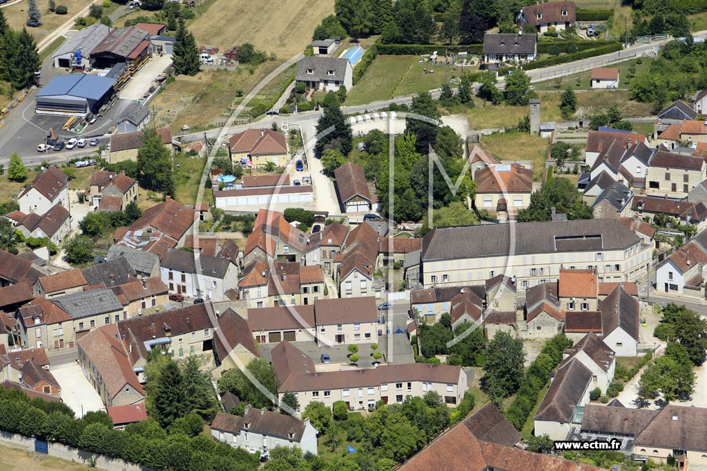 Photo arienne de Ancy-le-Franc