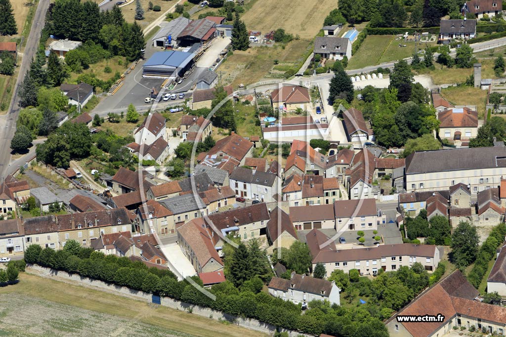 Photo arienne de Ancy-le-Franc