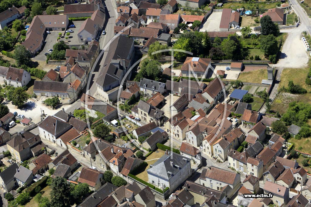 Photo arienne de Ancy-le-Franc