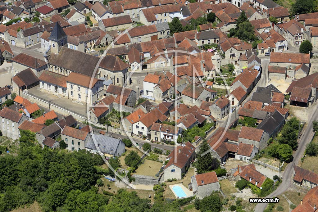 Photo arienne de Cruzy-le-Chtel