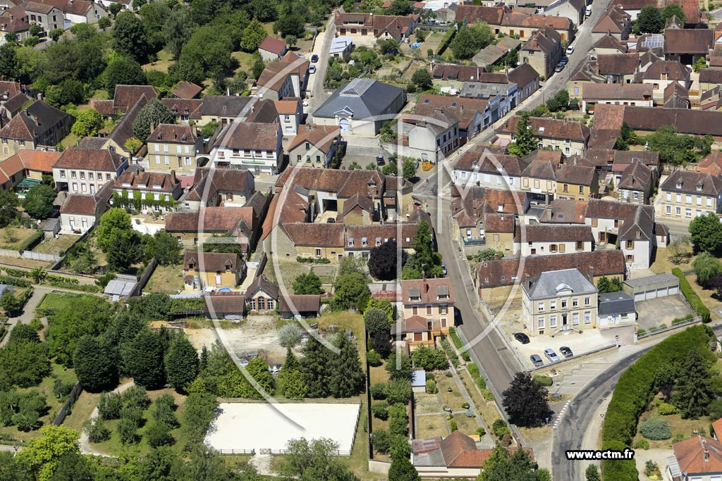Photo arienne de Flogny-la-Chapelle