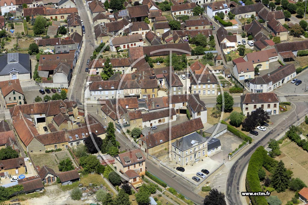 Photo arienne de Flogny-la-Chapelle