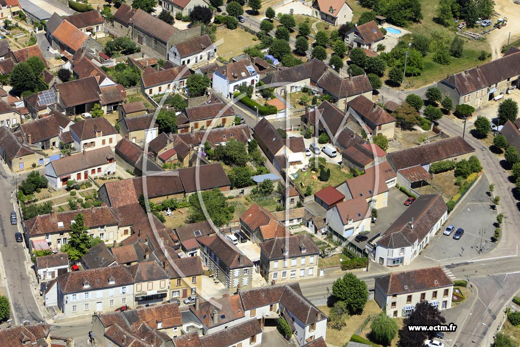 Photo arienne de Flogny-la-Chapelle